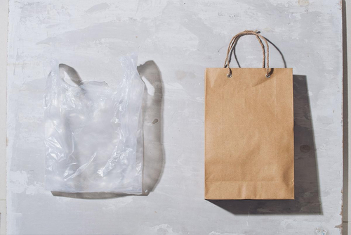 Latest company news about Empaquetado de papel contra envase de plástico: Ventajas del empaquetado de papel