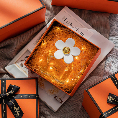 Caja de encargo de la boda de las cajas de regalo de la Navidad del arco de la cinta de la cartulina