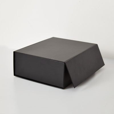 Bolsa OEM de lujo paquete de regalo Magnético caja de papel plegable de ropa con cinta