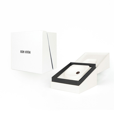 Logotipo personalizado Caja de joyería de cartón blanco Embalaje de papel para brazalete de collar