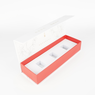 El logotipo de oro personalizado regalo de cartón de carcasa con cierre de hebilla magnética