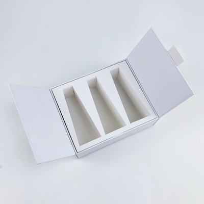 Diseños personalizados Embalaje de caja de papel Eco-amigable Caja de regalo de doble puerta blanca magnética Esencia Caja de embalaje para el cuidado de la piel